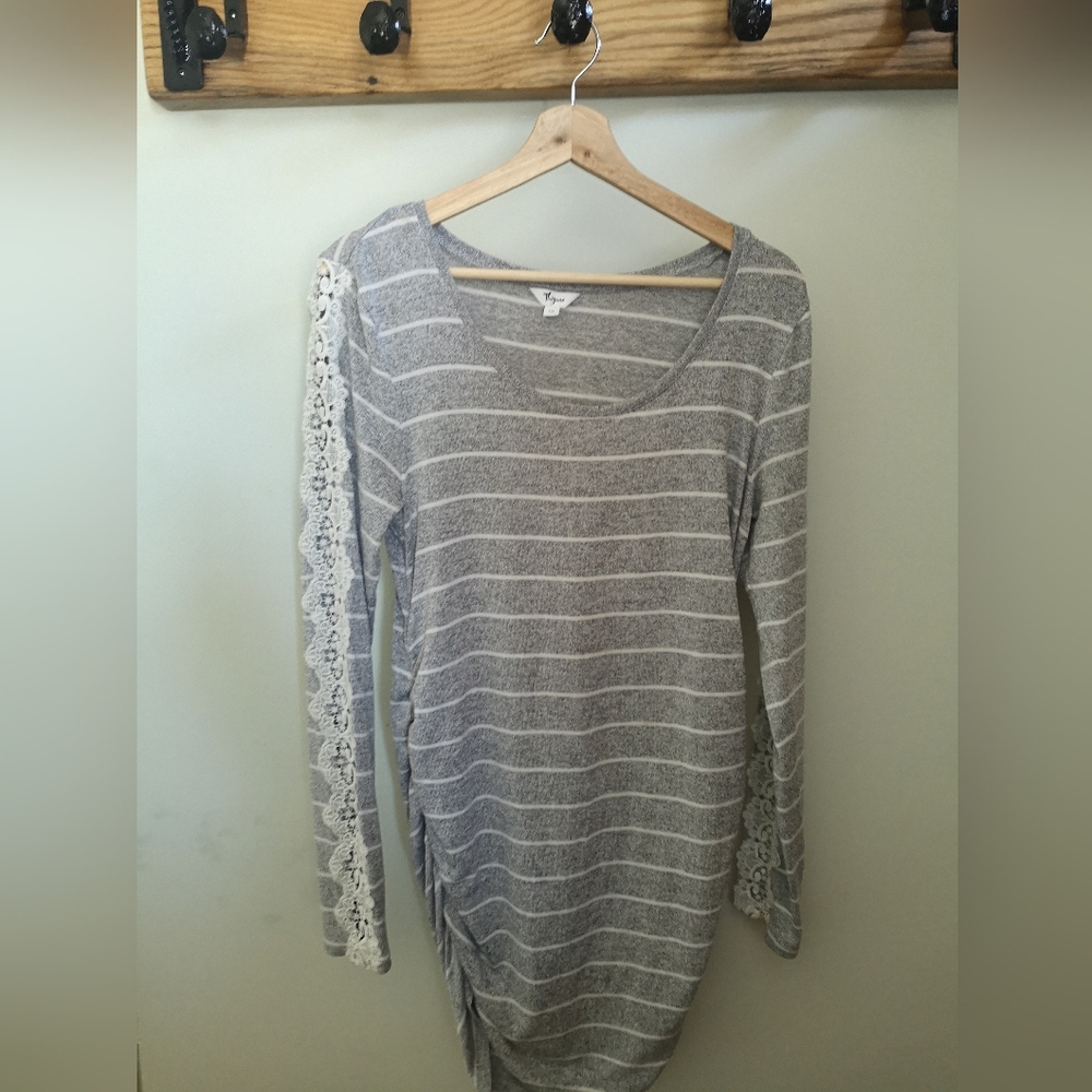 Thyme Maternity sweater with lace detail